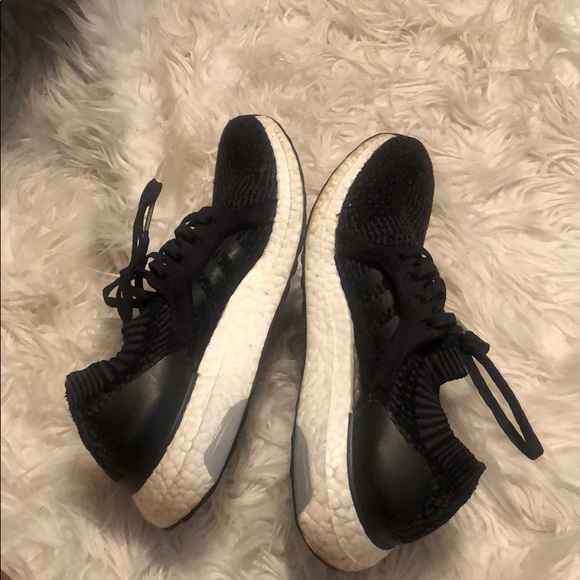 Adidas Ultraboost - Picture 3 of 5